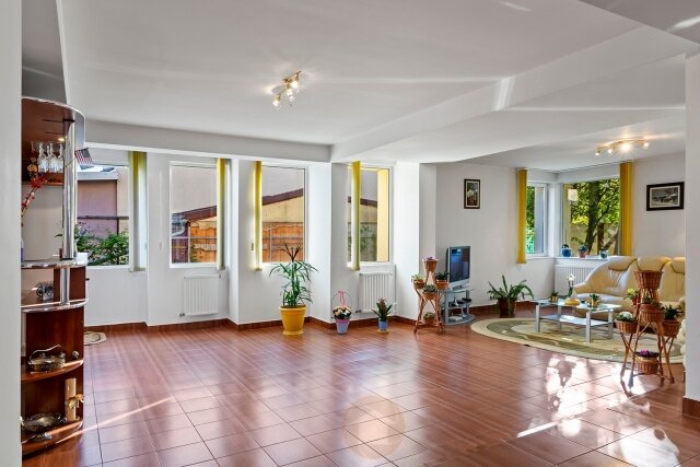 lacului Fundeni, vila de vanzare, 7 camere, teren 1080mp, 600.000euro